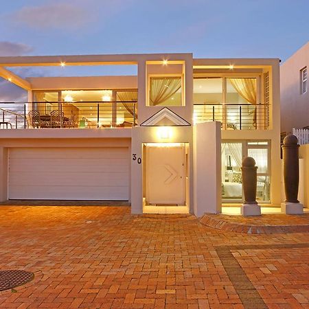 Villa Bayview 30 By Hostagents Bloubergstrand Esterno foto