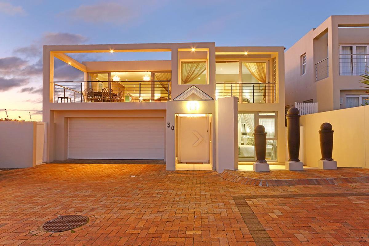 Villa Bayview 30 By Hostagents Bloubergstrand Esterno foto